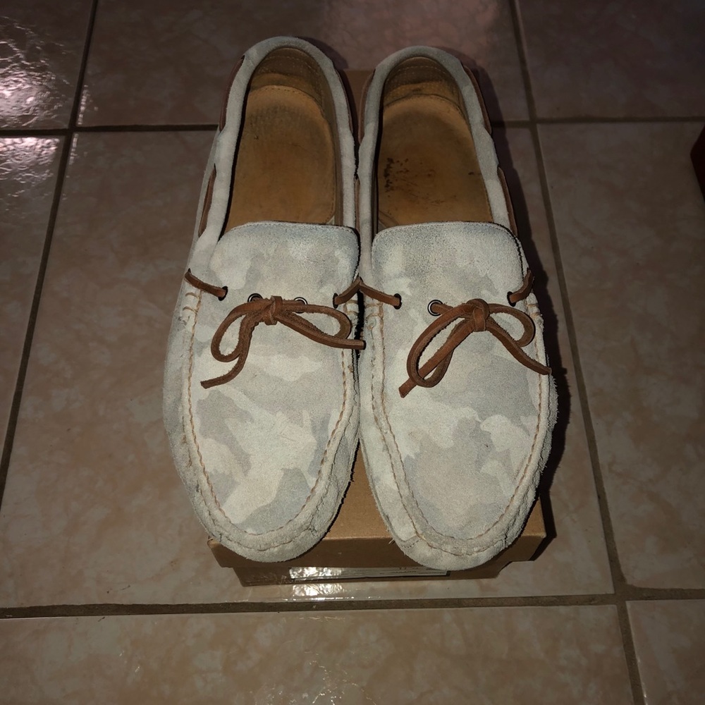 Suede camo loafers ✨